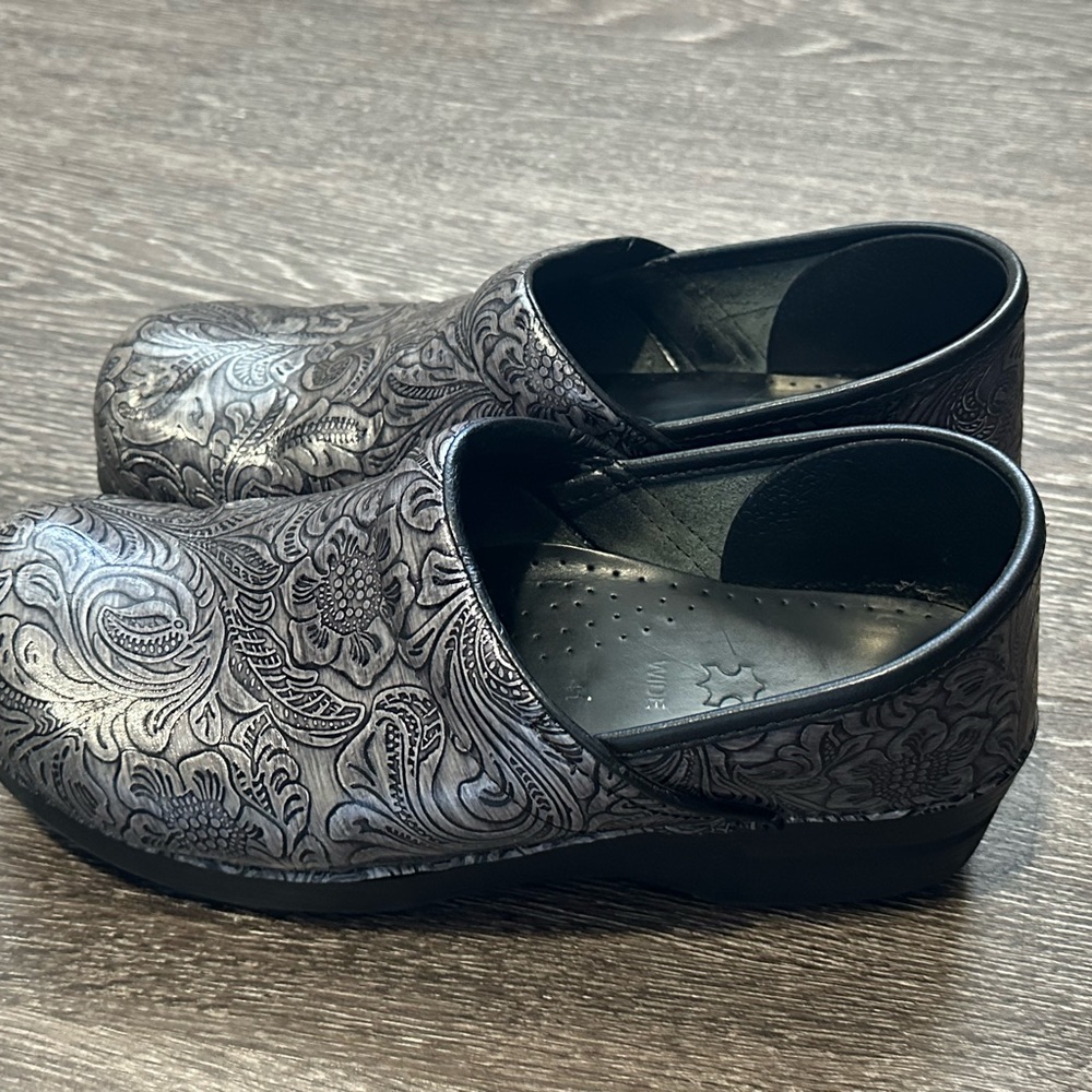 Dansko Black and Gray Patterned Mules